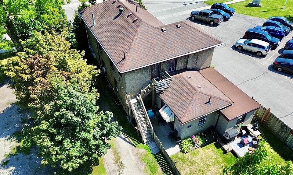 1st image of 135 Sherwood Dr