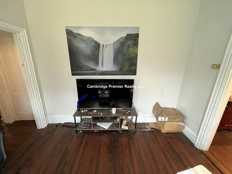 76 Curtis St #1 — Photo 3
