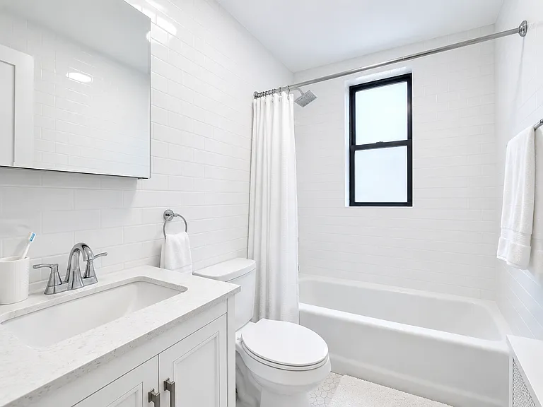 280 Riverside Dr #12K — Photo 8