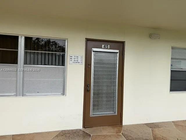45 Mansfield Dr #45-B — Photo 2