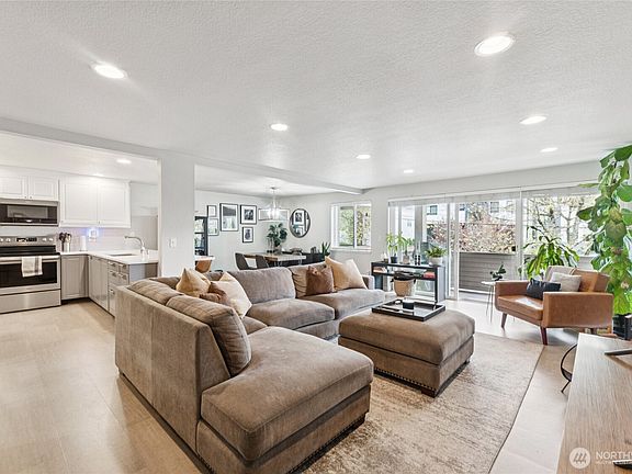 5th image of 312 4th Avenue #202
