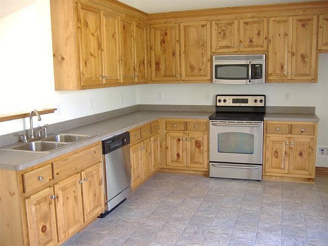 2nd image of 1211 Tuscarora