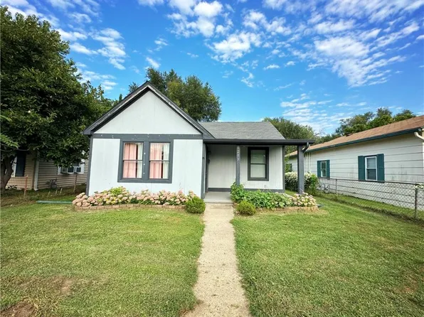 6213 Sherman St, Saint Joseph, MO 64504