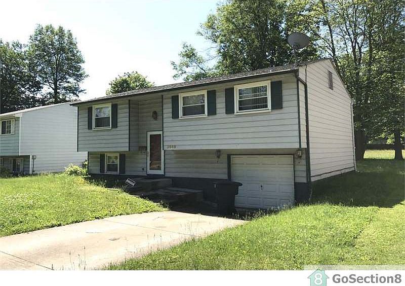 1st image of 3549 Dunstan Dr NW