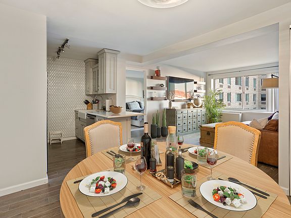 3rd image of 68 Bradhurst Ave APT 6B