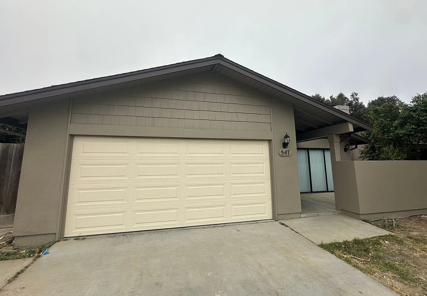 Spacious 3-Bedroom Home with Large Yard, 2-Car Garage & Modern Updates! — Photo 1