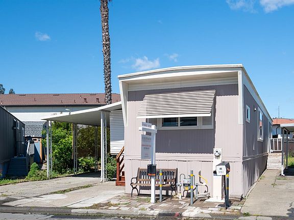 3rd image of 3162 Loretta Way