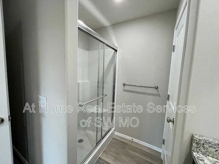 2116 N 21st St — Photo 7