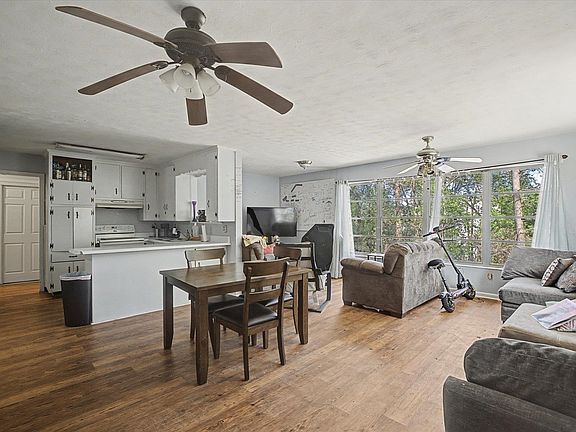 4th image of 233 Westridge Dr