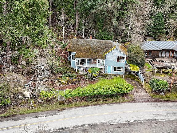 3rd image of 348 Georgina Point Rd