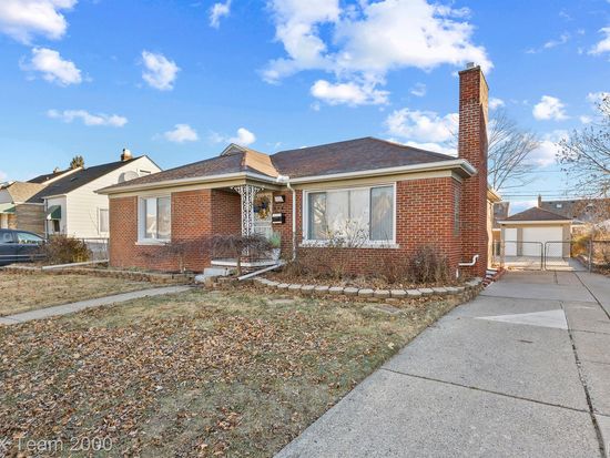 7626 Orchard Ave, Dearborn, MI 48126