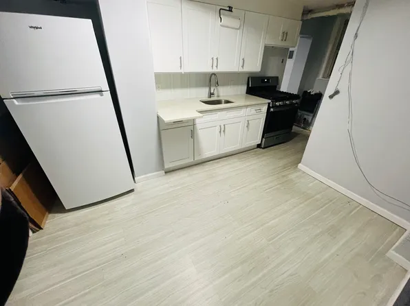 9 Corso Court image 6 of 19