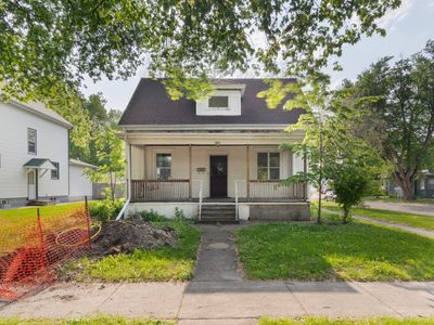824 9th St N, Fargo, ND, 58102