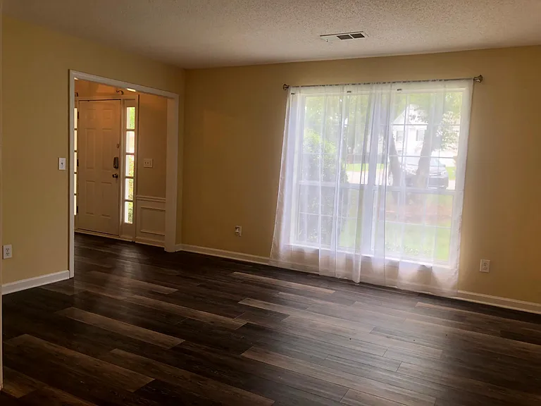 11800 Carriage Park Ln — Photo 5