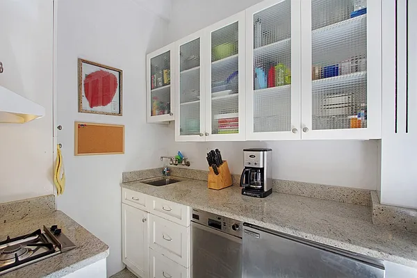 Sold by Corcoran | media 16