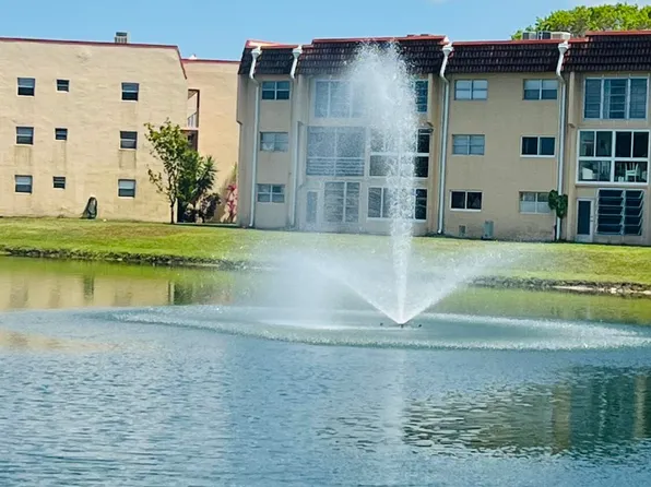 8920 Sunrise Lakes Boulevard #208, Sunrise, FL 33322