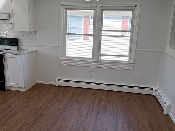 5th image of 60 Bither St