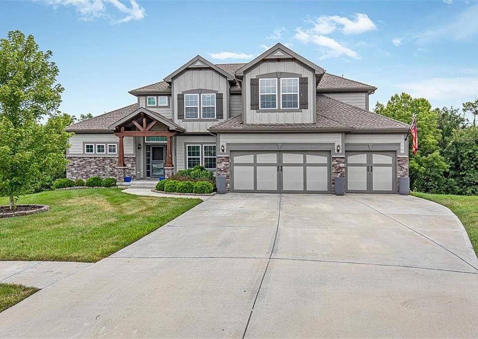 1st image of 1208 N Silverleaf Ct