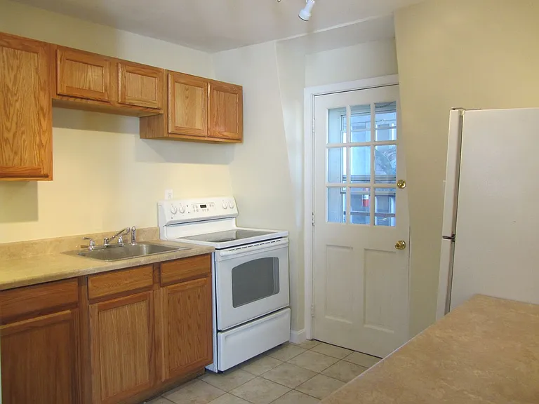 43-45 Storer St — Photo 1