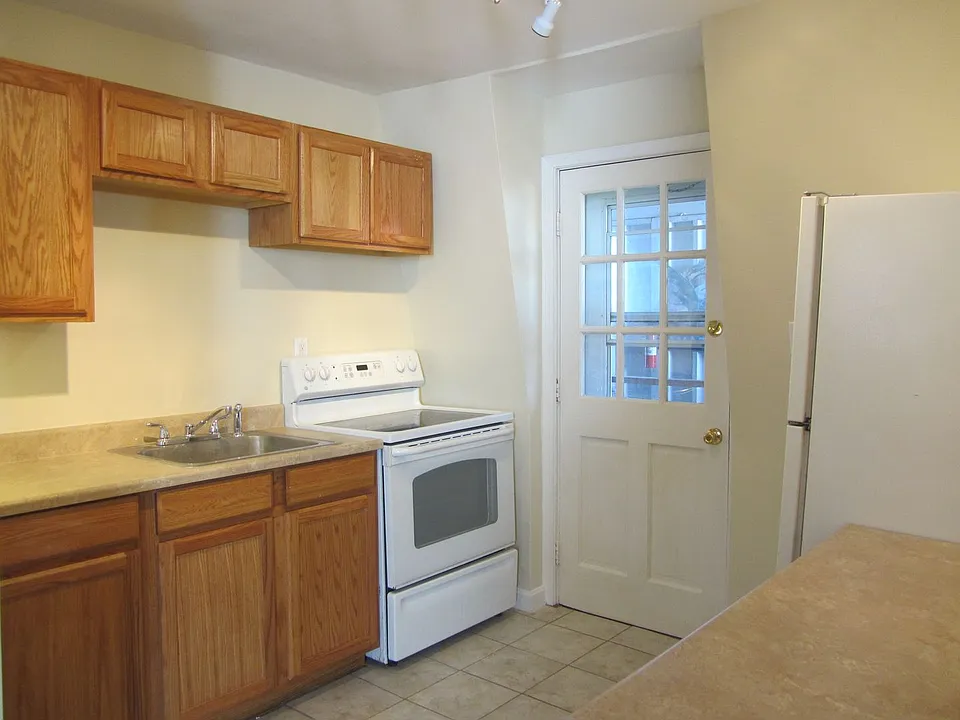 43-45 Storer St