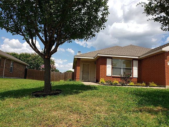 2nd image of 211 Gayleh Ln