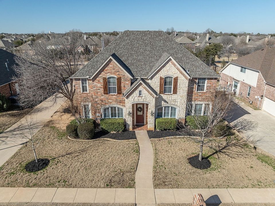 1st image of 4500 Village Crest Dr
