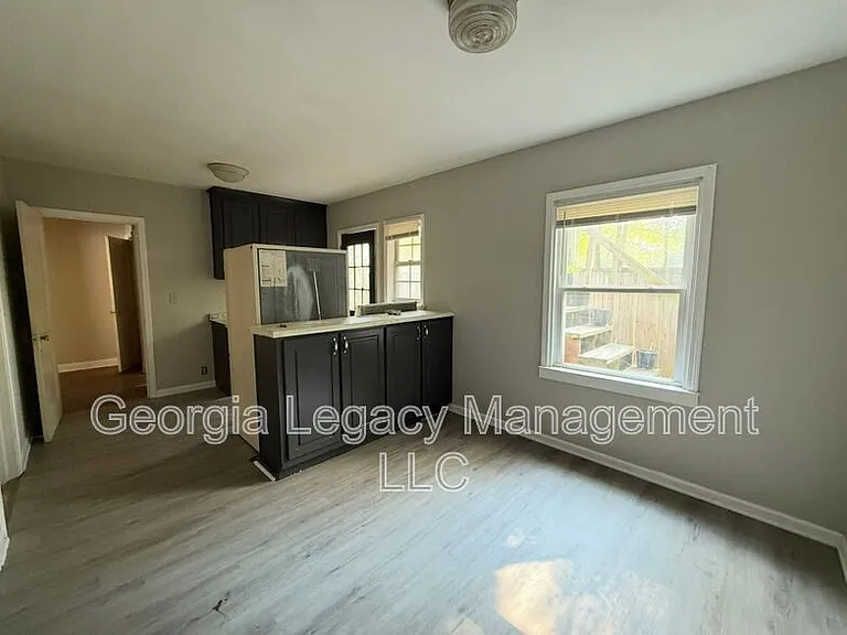 42 Andrews Ct #104 — Photo 1
