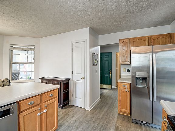 2nd image of 17821 Village Center Dr