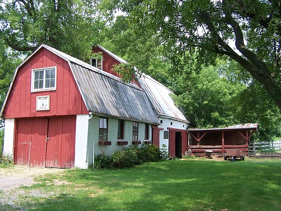 2 story barn with stables