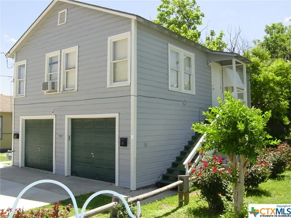 305 E Sabine St, Victoria, TX 77901