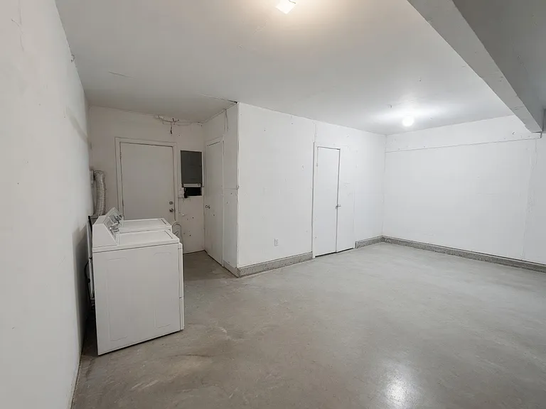 4904 Odessa Ave — Photo 18