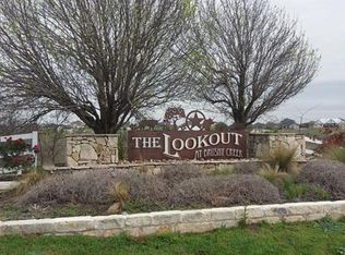 104 Comanche Cir, Hutto, TX 78634