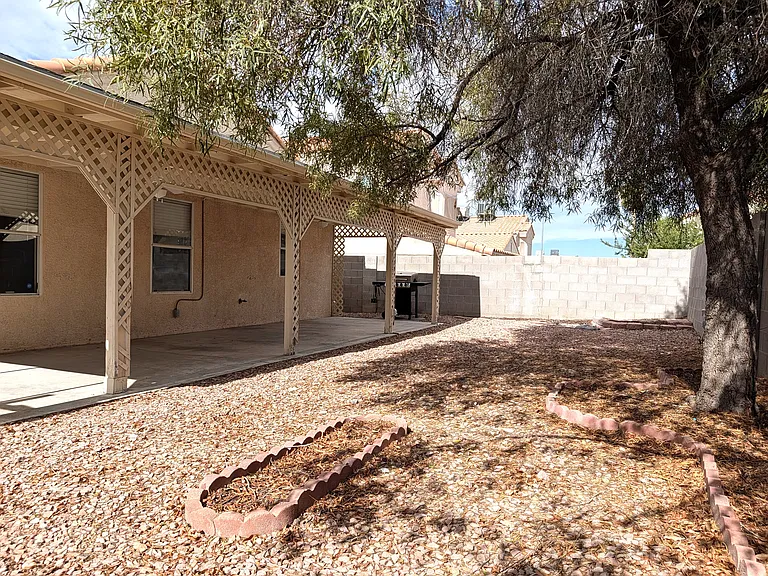 7825 Cherry River Dr — Photo 37