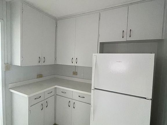4th image of 1911 10th Ave #A