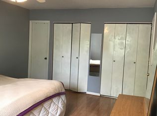 1103 Treeside Ln, Herndon, VA 20170