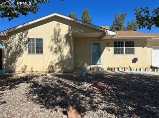 1129 E Desert Cove Dr, Pueblo West, CO 81007