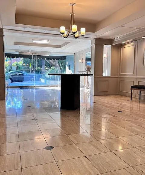 906 N Doheny Dr #512 — Photo 45