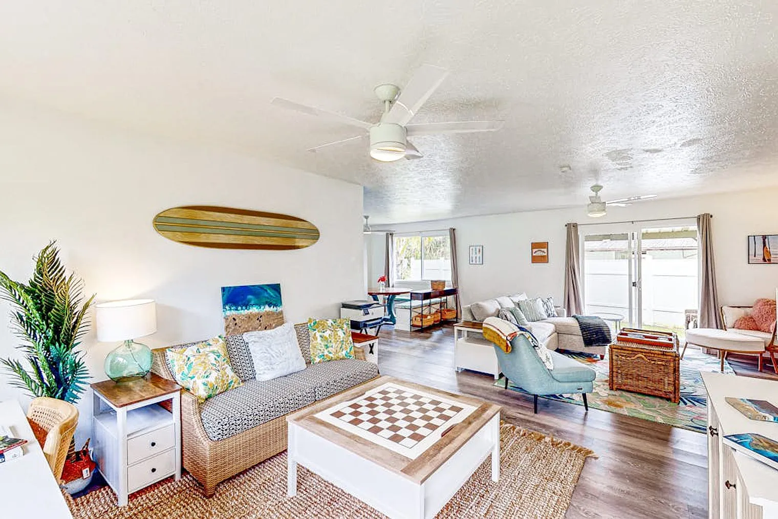 3 bed, 2.0 bath, 1323 sqft, $3,600 — Photo 1