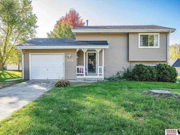 513 Washington St, Carson, IA 51525