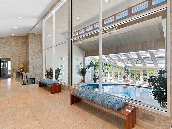 4th image of 5 Vanderbilt Dr
