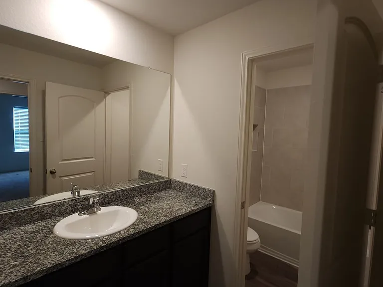 3006 Citron Gdn — Photo 14