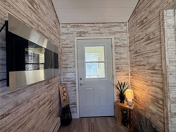 3rd image of 80 N 4th St