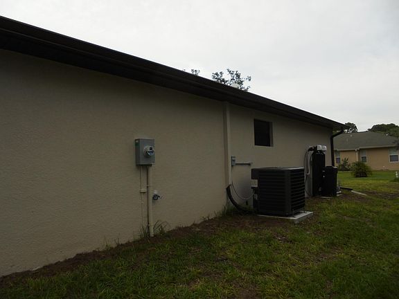2nd image of 1614 Squaw Ln