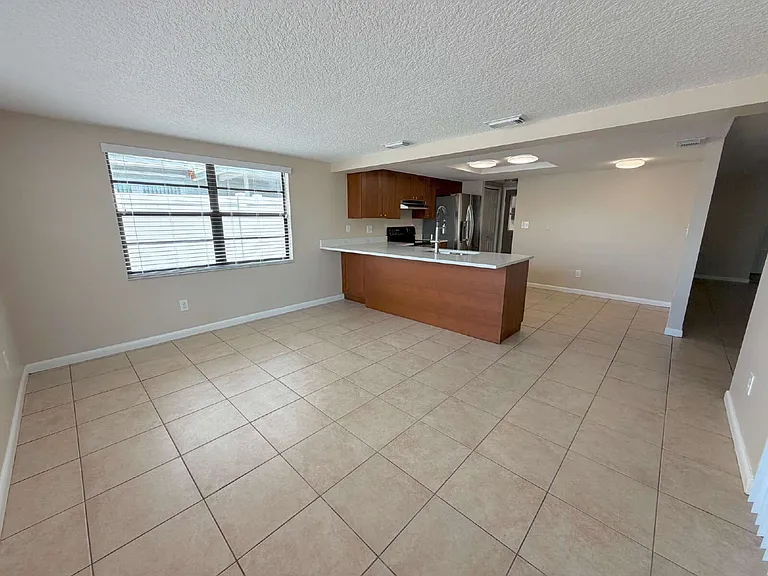7421 Isle Dr — Photo 18