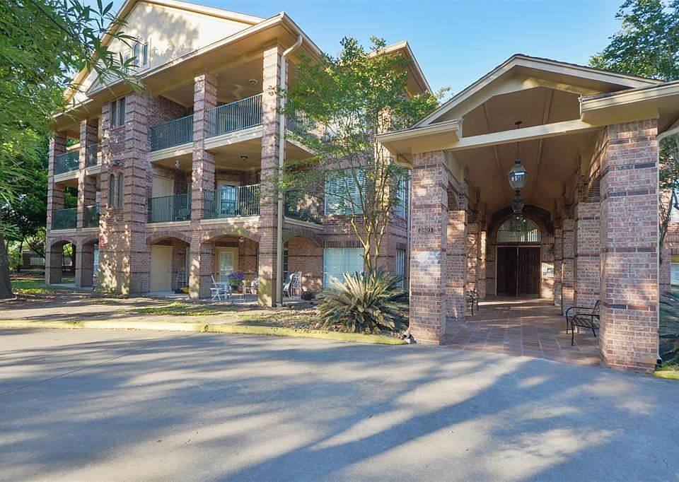 1st image of 2803 Kings Crossing Dr APT 123