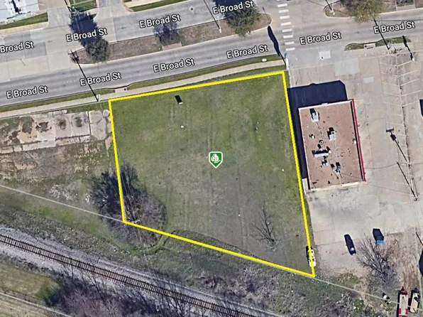 1010 E Broad St, Fort Worth, TX 76063