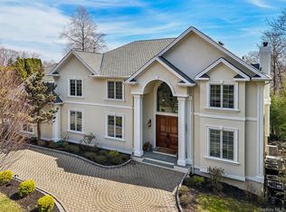 2 Tompkins Court, Nyack, NY 10960