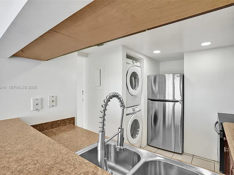 7601 E Treasure Dr #2205 — Photo 3