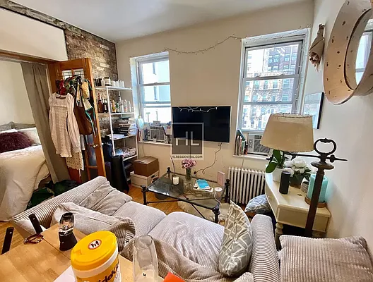 Rented by Highline Residential | media 23