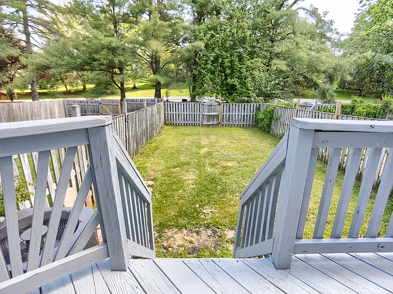 618 Milford Ct — Photo 31